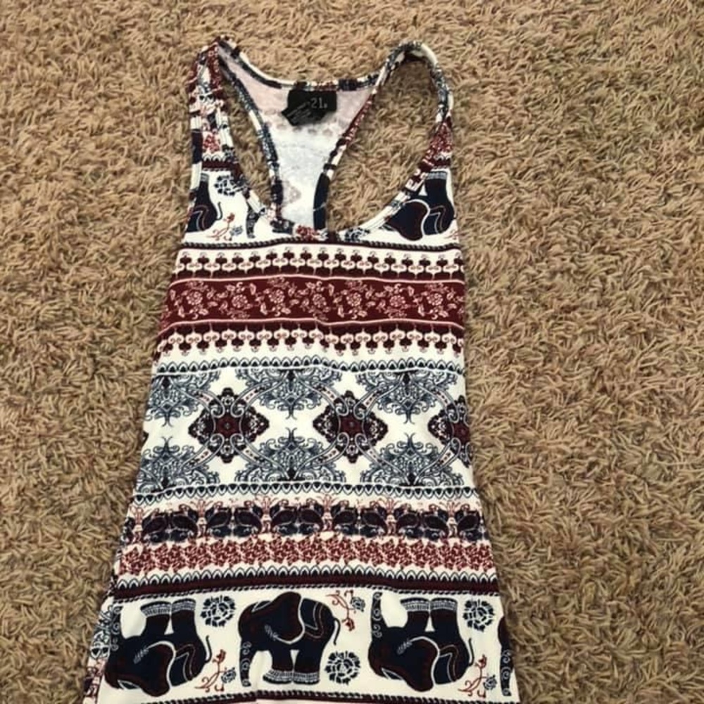 Razor back tank